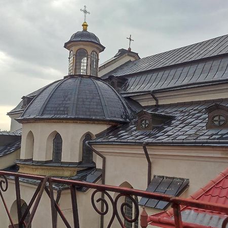 Сонячна Мансарда Apartment Kamianets-Podilskyi Exterior photo